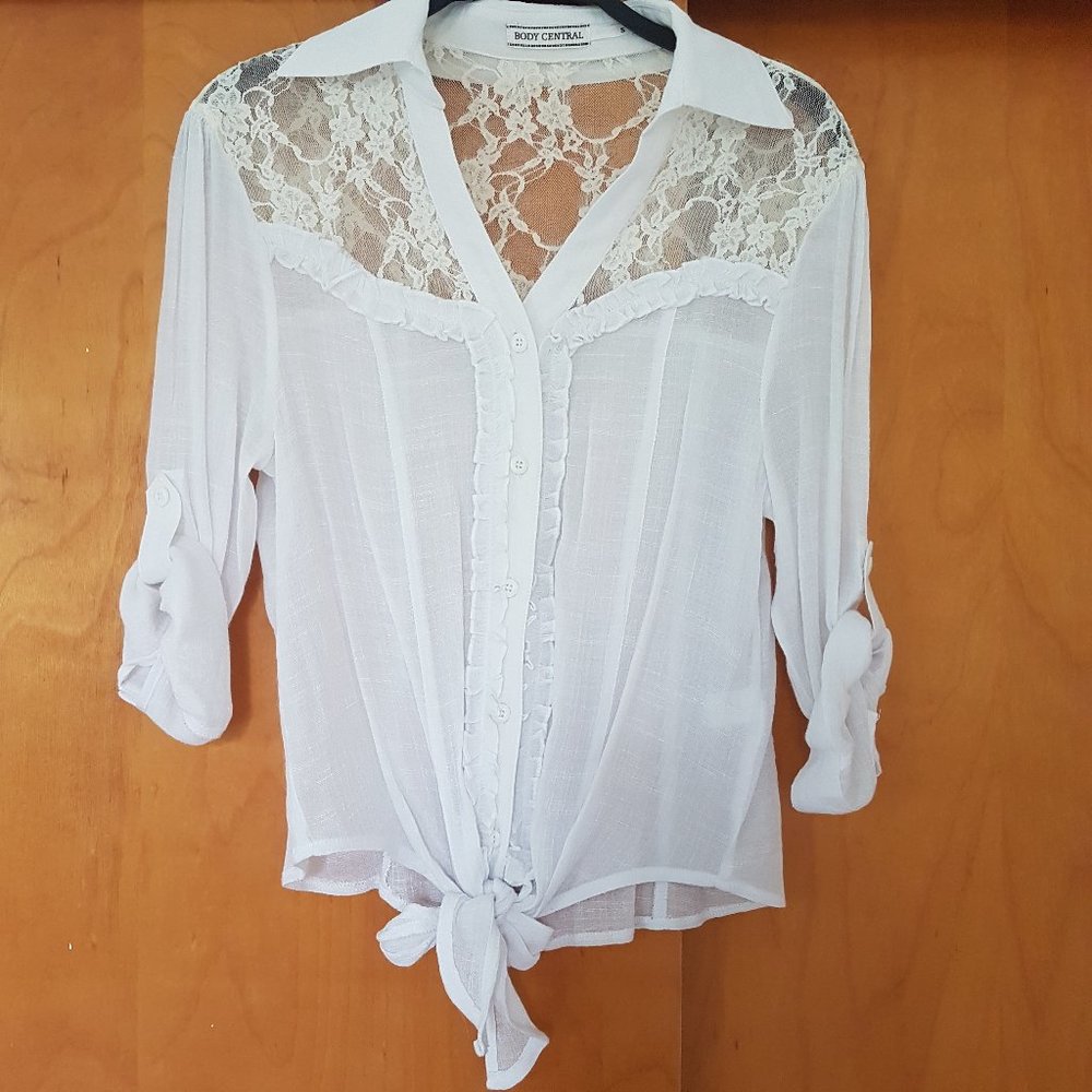 Body Central White White Knotted Collared Shirt, S